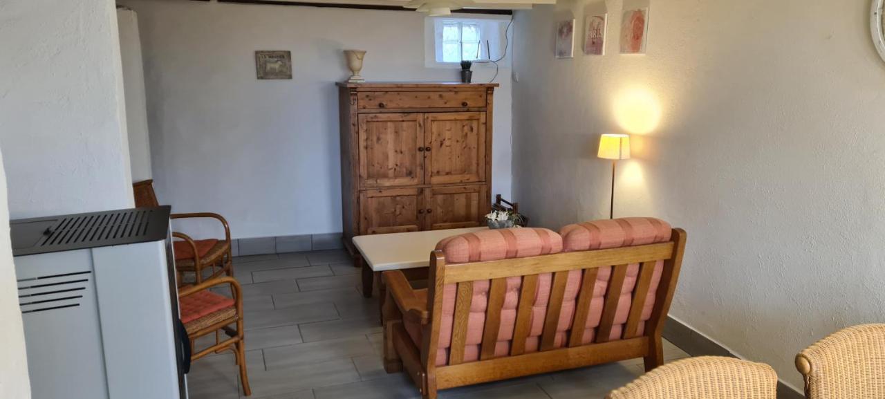 Le Petit Moulin Bed & Breakfast Saint-Hilaire  Ngoại thất bức ảnh
